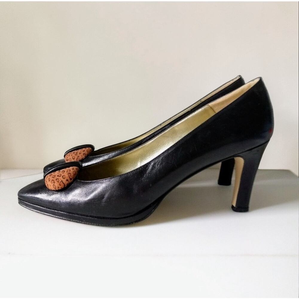 Vintage 90s Kitten Heels | Black Leather Pointed Toe Pumps | Size 9
